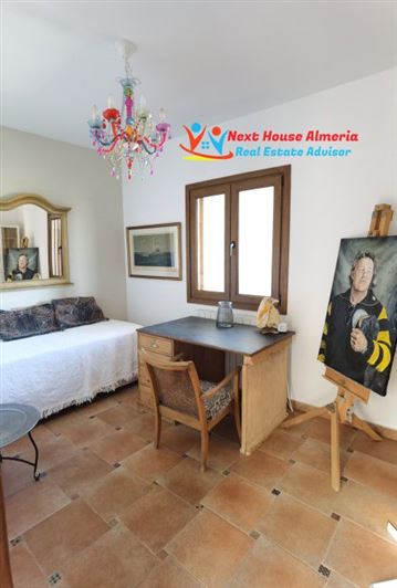 Image No.43-5 Bed Country House for sale