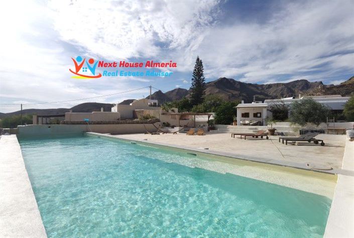 Image No.13-5 Bed Country House for sale