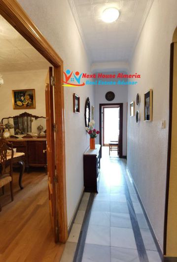 Image No.19-7 Bed Townhouse for sale