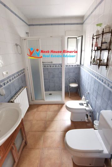 Image No.27-7 Bed Townhouse for sale