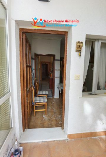 Image No.33-7 Bed Townhouse for sale