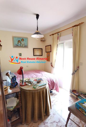 Image No.45-7 Bed Townhouse for sale