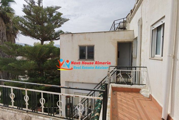 Image No.49-7 Bed Townhouse for sale