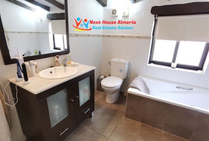 Image No.33-Maison de campagne de 3 chambres à vendre à Cullar