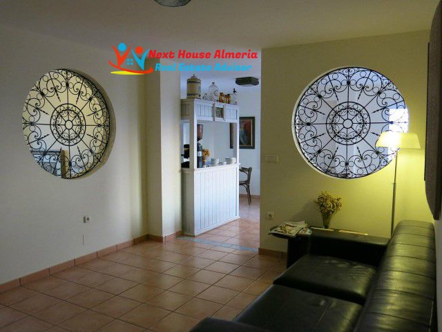 Image No.18-9 Bed Villa for sale