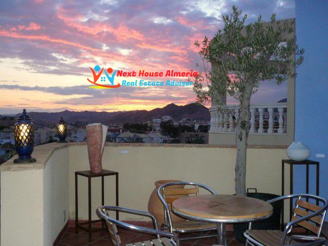 Image No.32-9 Bed Villa for sale