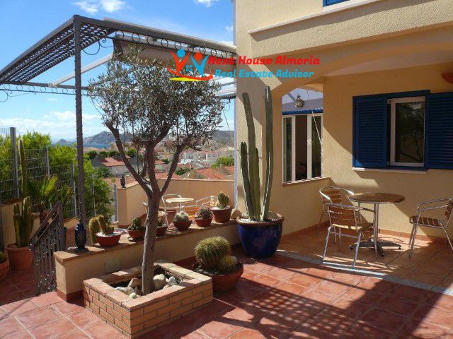 Image No.7-9 Bed Villa for sale
