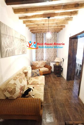 Image No.14-5 Bed Townhouse for sale