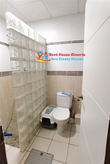 Image No.17-5 Bed Townhouse for sale