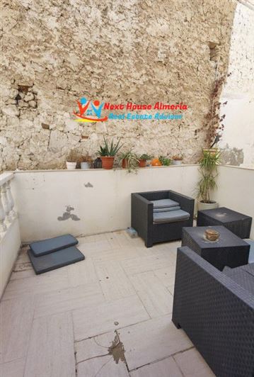 Image No.37-5 Bed Townhouse for sale