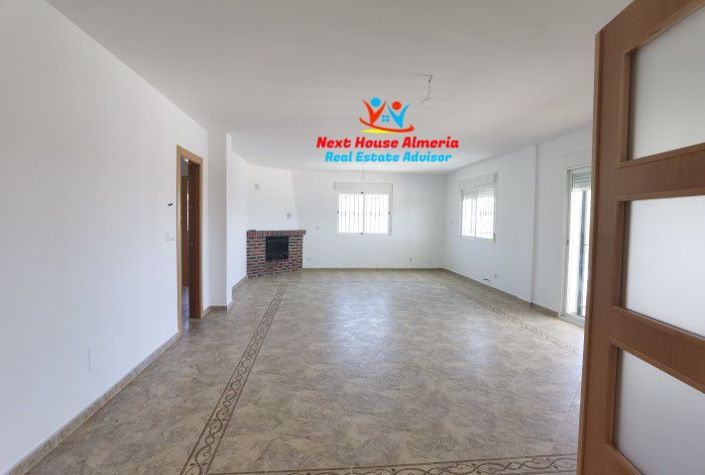 Image No.17-5 Bed Villa for sale