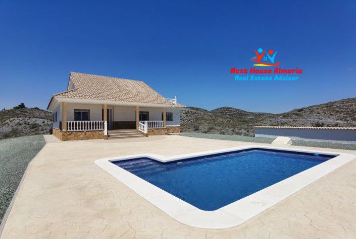 Image No.2-5 Bed Villa for sale