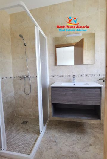Image No.40-5 Bed Villa for sale