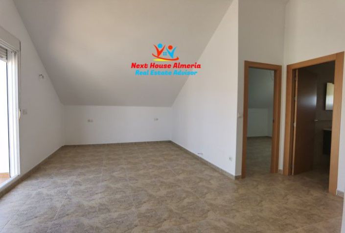 Image No.46-5 Bed Villa for sale