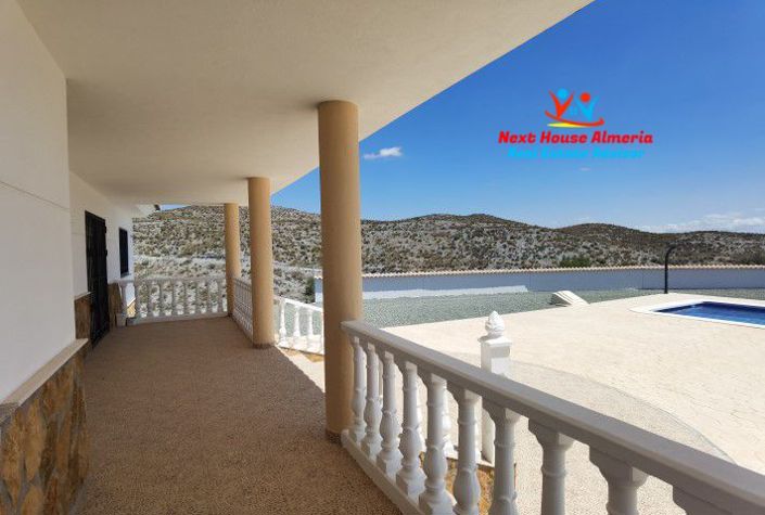 Image No.7-5 Bed Villa for sale