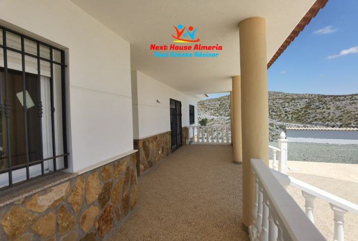 Image No.8-5 Bed Villa for sale