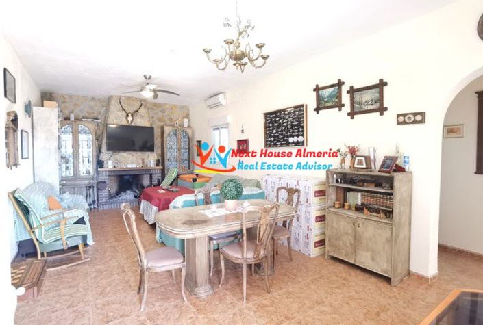 Image No.14-3 Bed Country House for sale