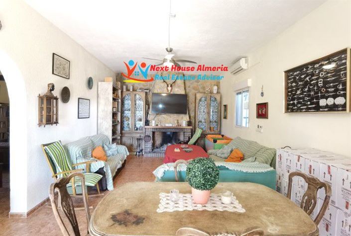 Image No.15-3 Bed Country House for sale