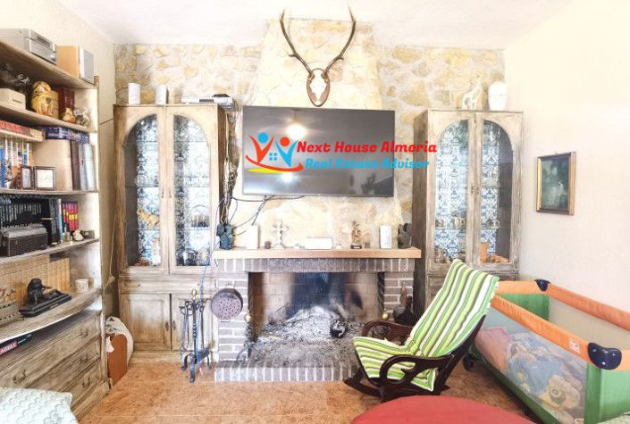 Image No.17-3 Bed Country House for sale