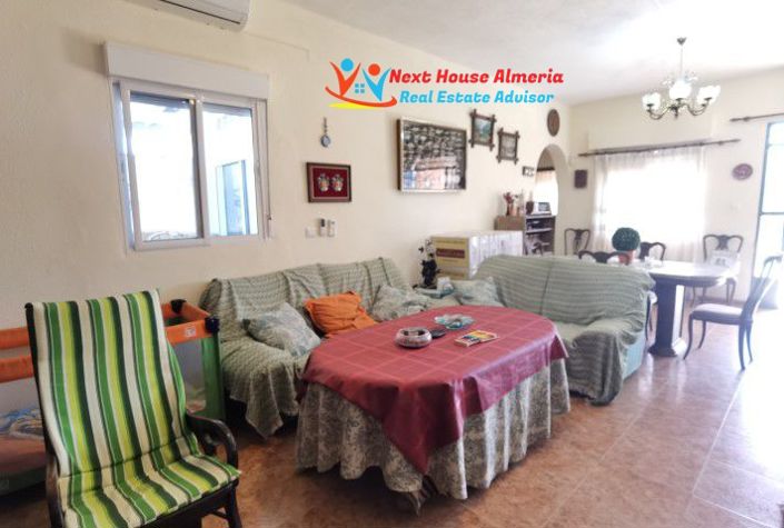 Image No.18-3 Bed Country House for sale