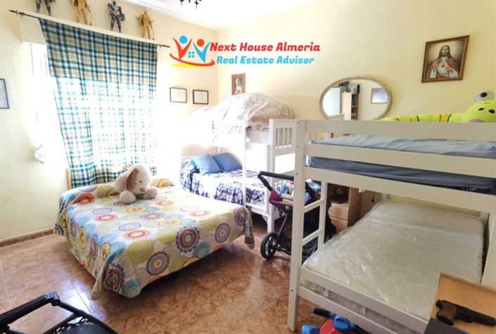 Image No.31-3 Bed Country House for sale