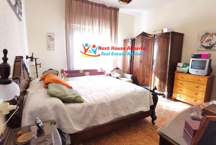 Image No.41-3 Bed Country House for sale