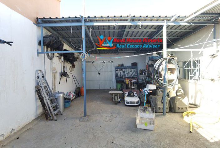 Image No.50-3 Bed Country House for sale