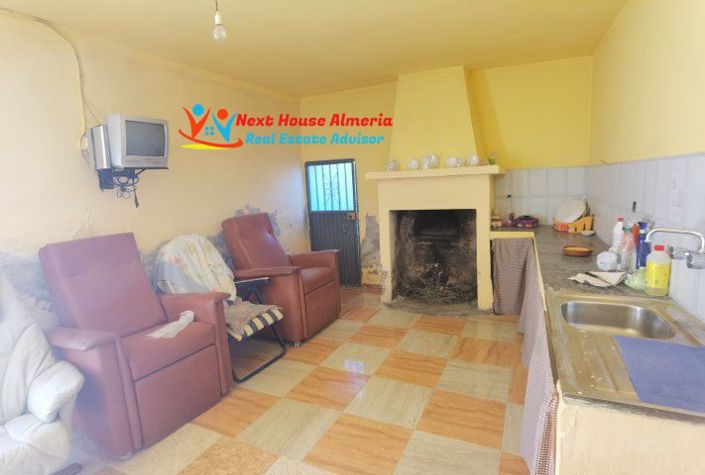 Image No.27-6 Bed Country House for sale