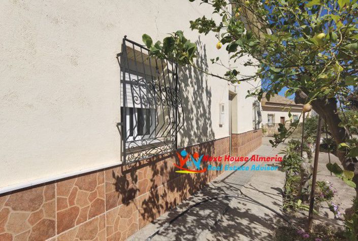 Image No.47-6 Bed Country House for sale