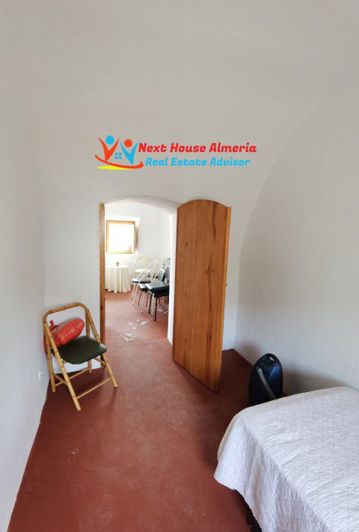 Image No.19-3 Bed Country House for sale