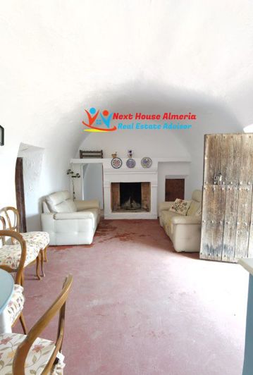 Image No.21-3 Bed Country House for sale