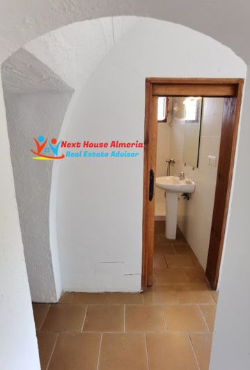 Image No.22-3 Bed Country House for sale