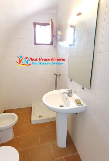 Image No.23-3 Bed Country House for sale