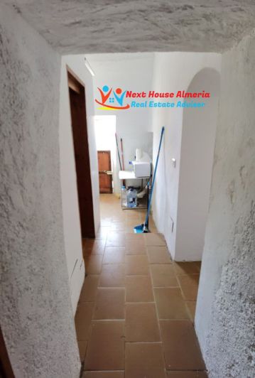 Image No.33-3 Bed Country House for sale