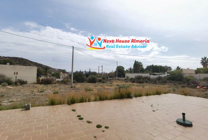 Image No.36-3 Bed Country House for sale