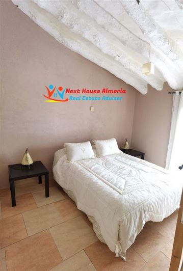 Image No.42-5 Bed Country House for sale