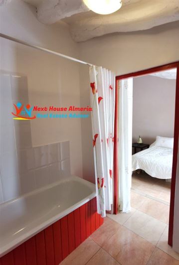 Image No.47-5 Bed Country House for sale