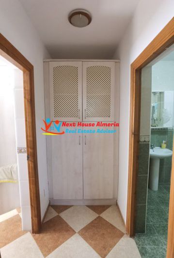 Image No.16-5 Bed Townhouse for sale