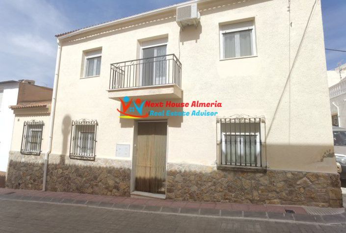 Image No.3-5 Bed Townhouse for sale