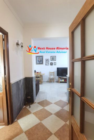 Image No.5-5 Bed Townhouse for sale