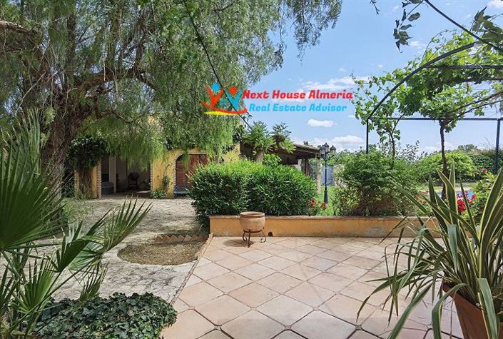 Image No.22-3 Bed Country House for sale