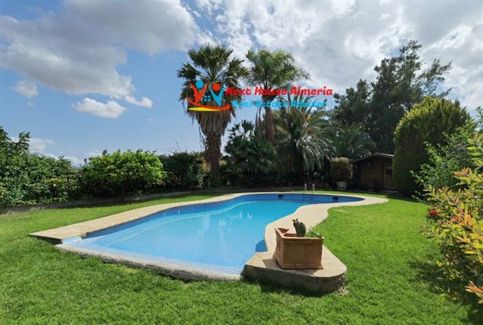 Image No.6-3 Bed Country House for sale