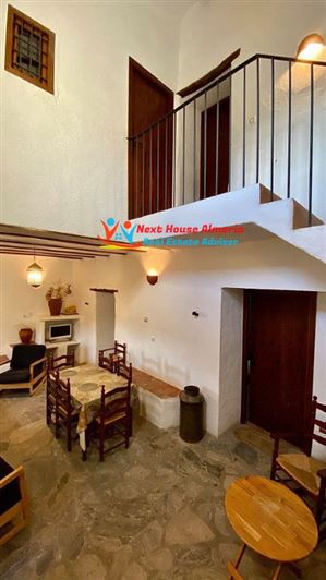 Image No.41-8 Bed Country House for sale