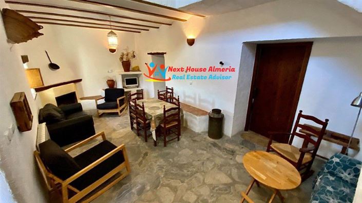 Image No.51-8 Bed Country House for sale