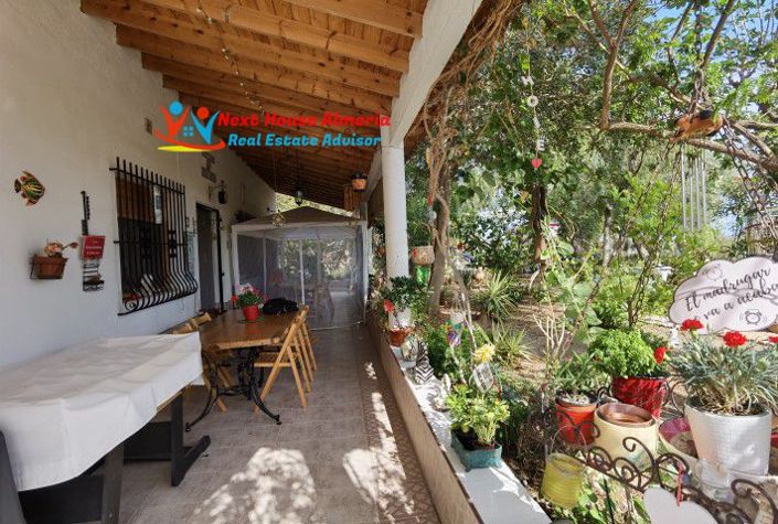 Image No.11-6 Bed Country House for sale