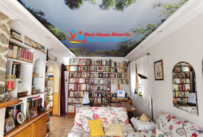 Image No.21-6 Bed Country House for sale