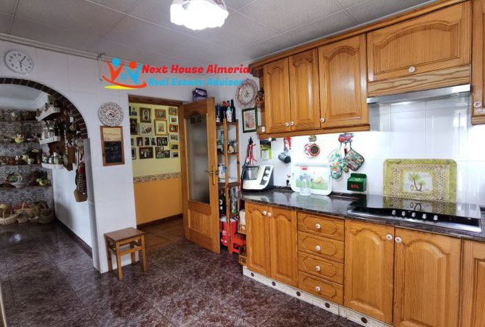 Image No.45-6 Bed Country House for sale