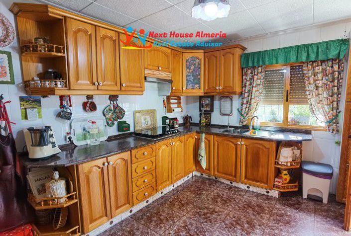 Image No.49-6 Bed Country House for sale