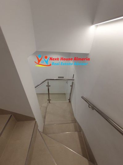 Image No.22-5 Bed Country House for sale