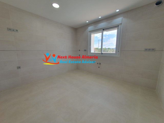 Image No.8-5 Bed Country House for sale